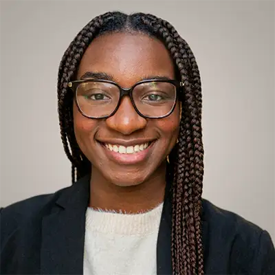 Jenifer bebe portrait1